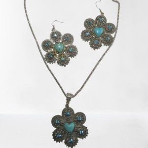 Necklace Earrings set turquoise blue and silver
